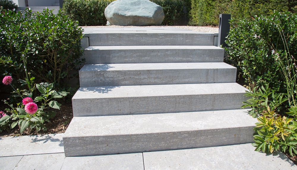 Concrete Steps & Stairs